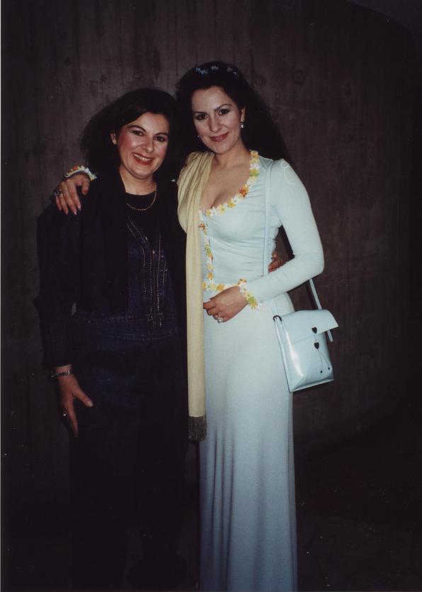 Photo Marie-Jose Dolorian avec Angela Georghiu